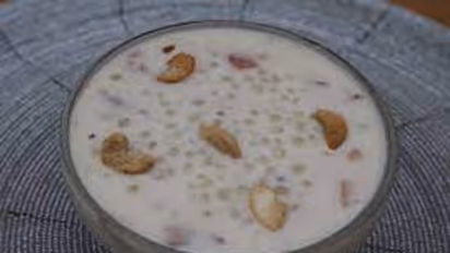 Pesarappu Saggubiyyam Payasam