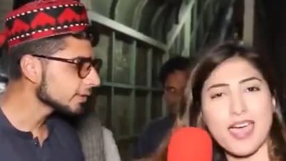 Man covers Muslim womans head with shawl Video viral on social media