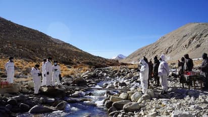 Indian Amry New Year 2022 with Border pak china sweets EXTENDS A GESTURE