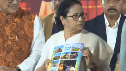 Mamata Banerjee inaugurated the 47th Kolkata International Book Fair at Central Park bsm