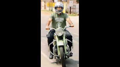 Dhoni Bike Ride