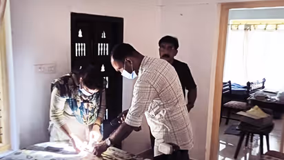 five houses burgled in chennithala as thieves target unoccupied homes