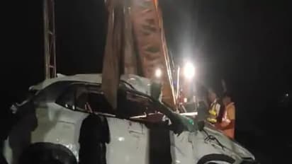 Major accident on Delhi-Mumbai Expressway Car falls into a ditch, 3 members of a family die