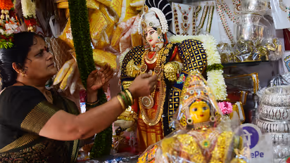Varamahalakshmi Festival Boosts Flower And Fruit Demand