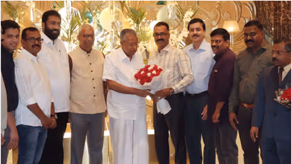 pinarayi vijayan in kuwait