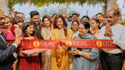 Manju Warrier Regal Jewellers