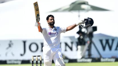 Rishabh Pant scored Century, India gave South Africa 212 runs target to win cape town test spb