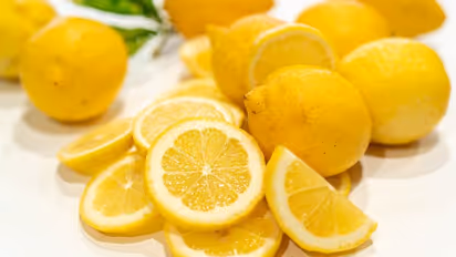 Chilled Lemon peels can cure cancer Fact Check
