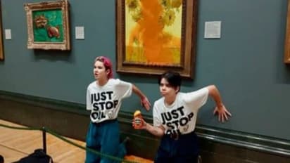 london gallery protest