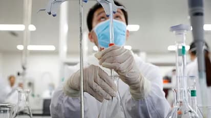 covid vaccine helps in cancer treatment