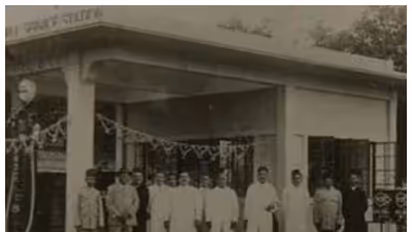 India's Very First Petrol Pump