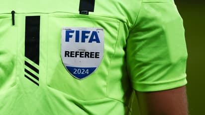 Referee
