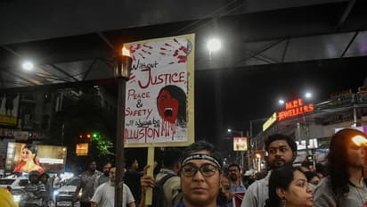 Citizens protest against rape in Kolkata