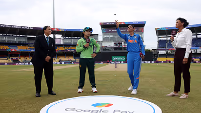 Pakistan captain Fatima Sana and India skipper Harmanpreet Kaur