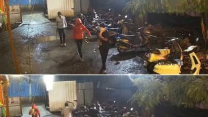 pune koyta gang attack cafe 