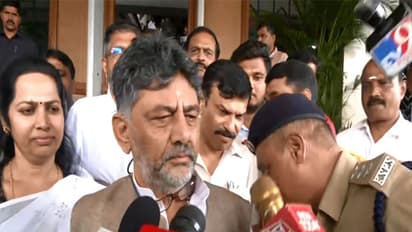 Karnataka DyCM DK Shivakumar Sets Deadline to Fill Potholes
