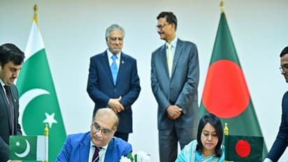 আরও কাছাকাছি বাংলাদেশ-পাকিস্তান, দুই দেশের মধ্যে হল ৬টি চুক্তি 