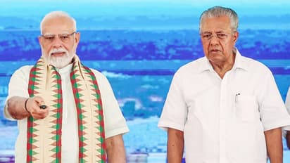 Prime Minister Narendra Modi with Kerala CM Pinarayi Vijayan (FilePhoto/ANI)