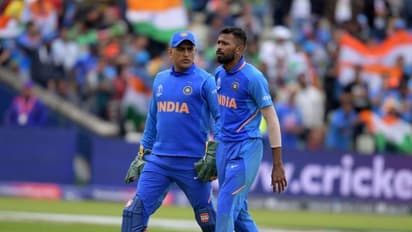 Hardik Pandya-MS Dhoni