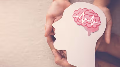 7 Daily Habits That Quietly Damage Brain Health