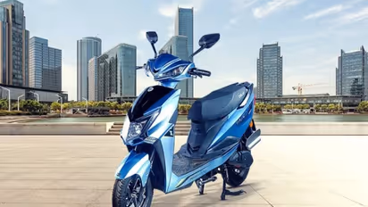 Zelio Eeva Electric Scooter Range