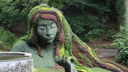 Mother-Earth-Sculpture-georgia