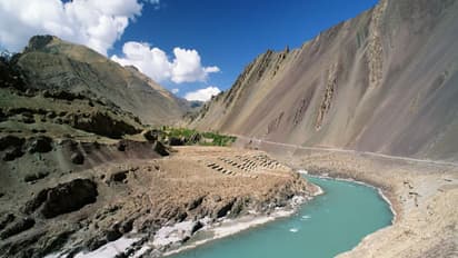 सरकार का पाकिस्तान पर बड़ा एक्शन