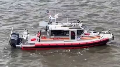 Boat Exlosion In New York