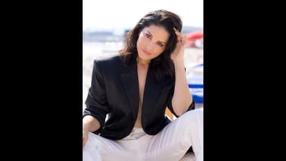 sunny leone birthday all about bollywood and south actress filmy career