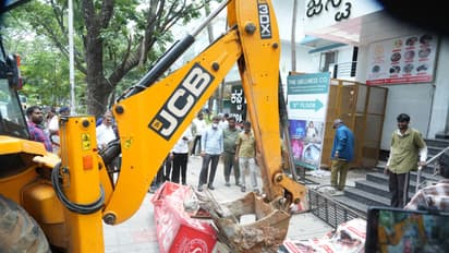 Bengaluru footpath encroachment remove drive Bengaluru footpath encroachment remove drive