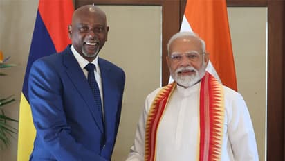 Prime Minister Narendra Modi with Georges Pierre Lesjongard, MP and Leader of the Opposition in Mauritius (Image: X@narendramodi)