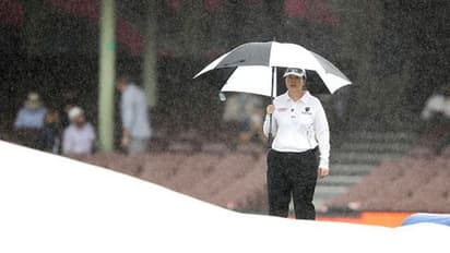 India v Australia, Claire Polosak becomes first female match official in Sydney Test match spb