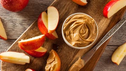 apple with peanut butter