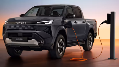 Toyota Hilux EV 