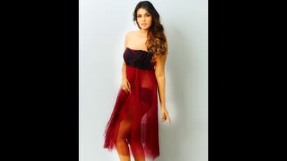 Meera Mithun Coming From Mental health center and court Withdrawn arrest warrant