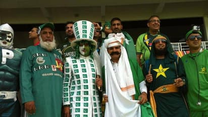 PAKISTAN CRICKET FANS