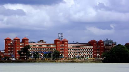 howrah station