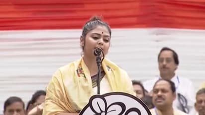 সায়নী ঘোষ