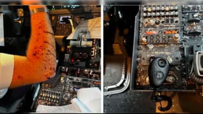 Boeing 737 Windshield Cracks