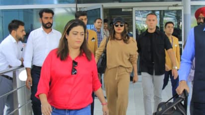 Priyanka Chopra reaches Delhi