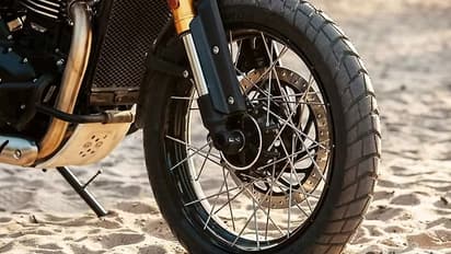 Triumph Scrambler 400 XC