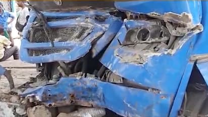 Bus accident news today in kolkata