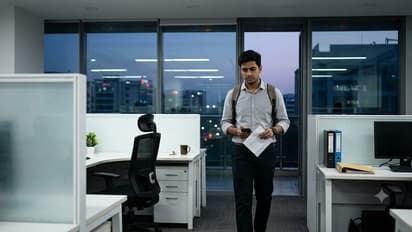 Employee Resigns After 6 Hours of Joining