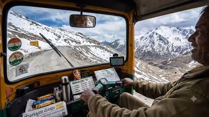 Bengaluru Man Completes Epic 7900 Km Solo Auto Rickshaw Trip to Ladakh