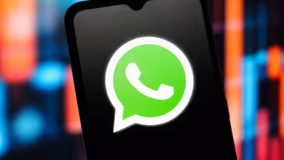 whatsApp logo