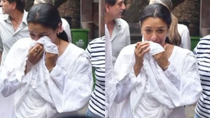 Satish Shahs Funeral