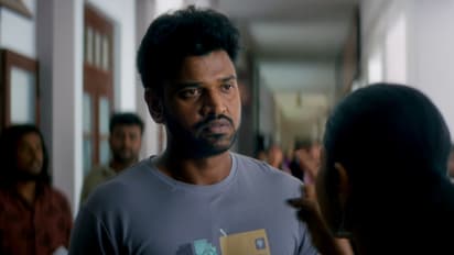 Athi Bheekara Kaamukan movie 