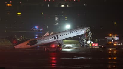 Air Canada Plane Collides With Fire Truck at LaGuardia Airport Pilot and Co Pilot Dead