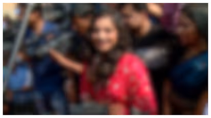 kumbh mela viral girl