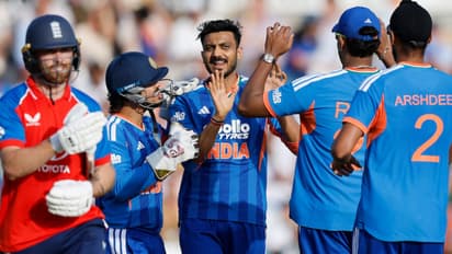 axer patel and team india